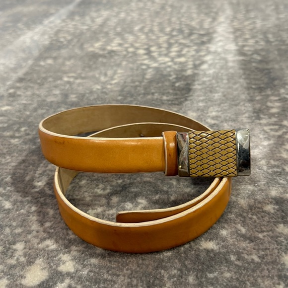 Neiman Marcus Accessories - NEIMAN MARCUS ITILIAN BELT GENUINE LEATHER SIZE M
